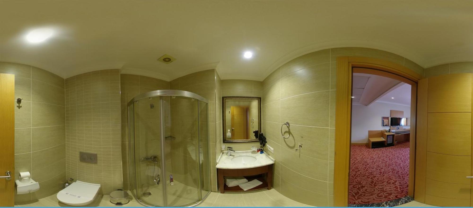 Vois Hotel Atasehir & Spa Истанбул Екстериор снимка